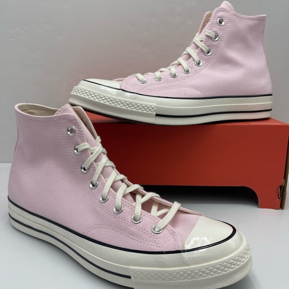 Converse Men’s A10527F
CHUCK 70 HI
PINK FROSTING/EGRET/BLACK High-Top Sneakers - Picture 13 of 16